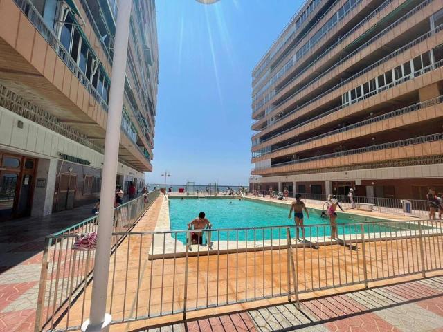 #OJ13002 - Apartamento para Venta en Torrevieja - Valencia - 2