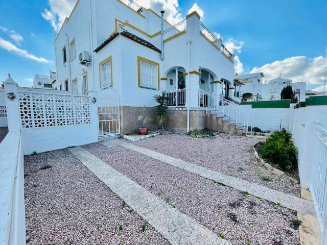 #OJ23003 - Bungalow para Venta en Torrevieja - Valencia - 1