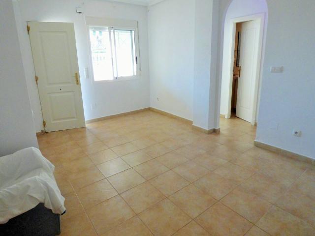 #OJ22003 - Bungalow para Venta en Torrevieja - Valencia - 3