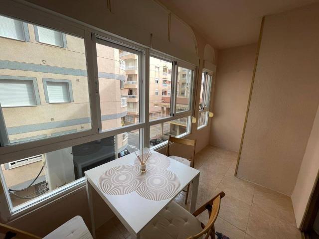 #OJ10001 - Apartamento para Venta en Torrevieja - Valencia - 2